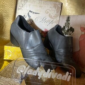 Romika Grey Leather Classic Slip on